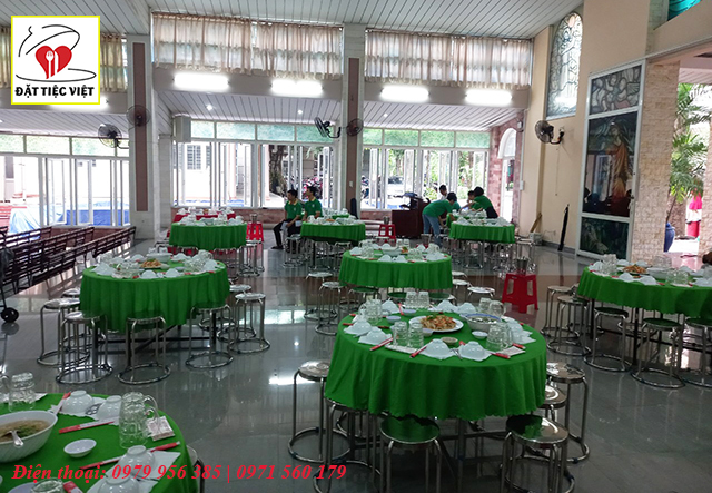 cho thuê bàn ghế tại nhà