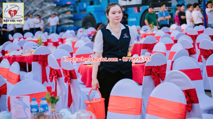 Cho thuê bàn ghế sự kiện đủ màu sắc