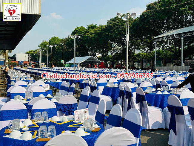 cho thuê bàn ghế màu xanh đãi tiệc cho thuê bàn ghế màu xanh đãi tiệc