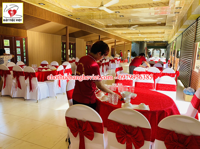 cho thuê bàn ghế đám cưới ở Thuận An
